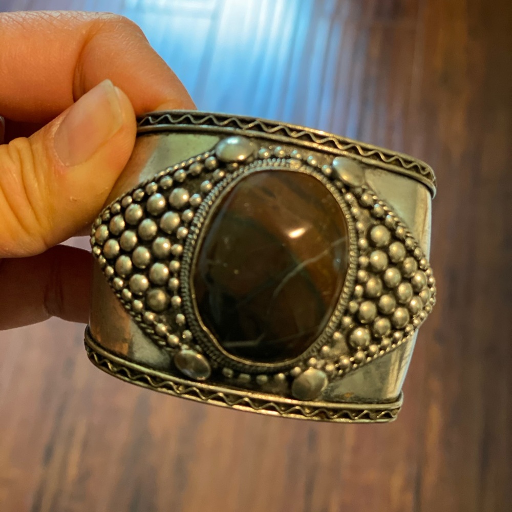 Silver cuff with brown stone